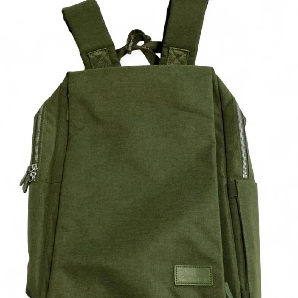 Nordace Siena Smart Backpack Unisex OS Olive Green Excellent USB Laptop Travel